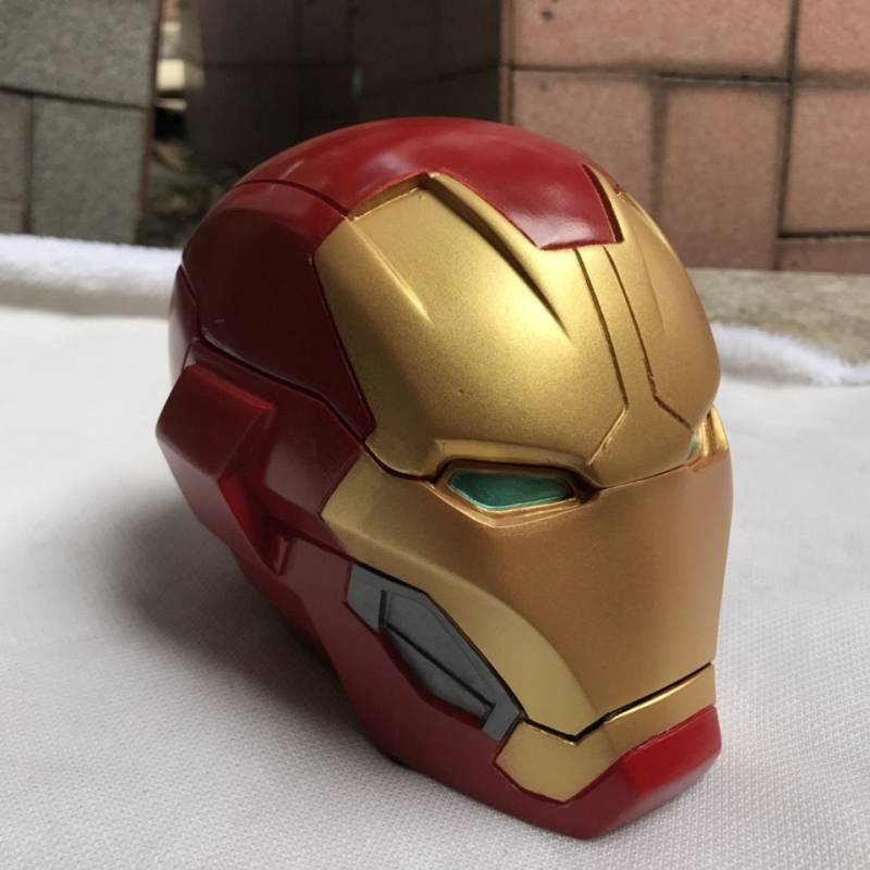 Gạt tàn thuốc hình nhân vật Transformers Optimus Prime độc đáo có nắp đậy tiện lợi