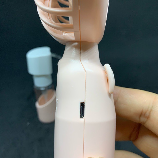 [MAIMI] Quạt Mini Cầm Tay Tích Điện Phun Hơi Nước Sạc USB 8 Tiếng Hình Thỏ Mèo Gấu