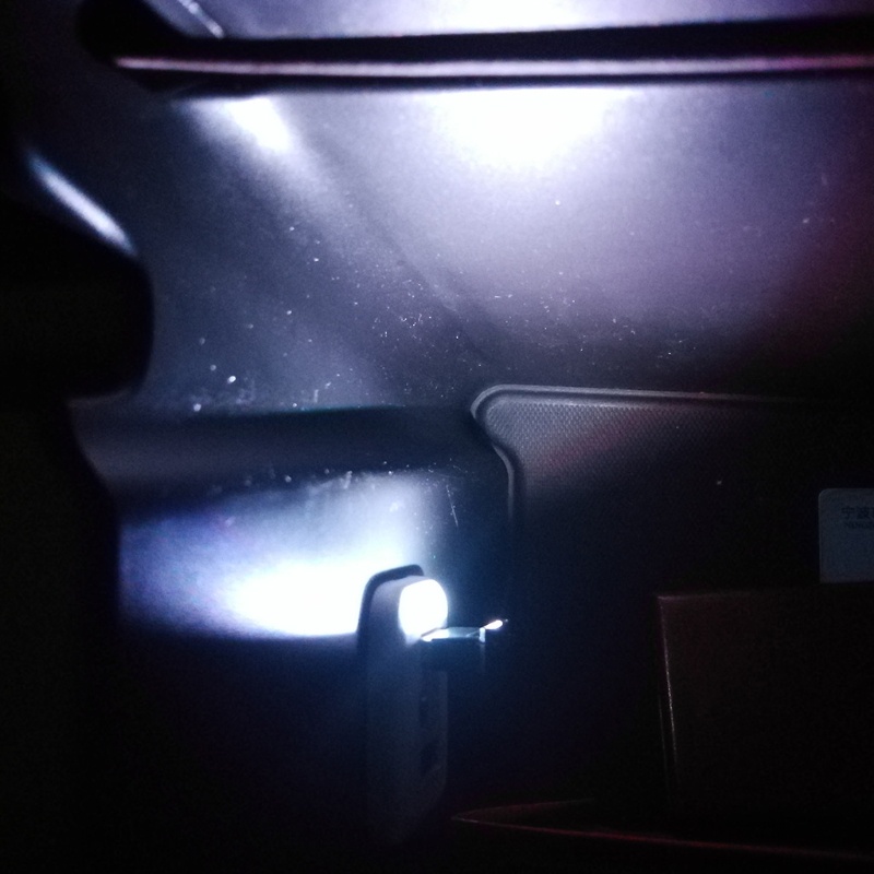 Đèn LED USB Mini 8 Màu Sắc RGB Tiện Dụng