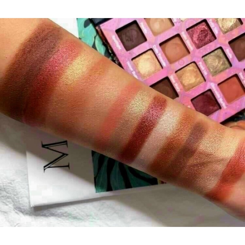 Bảng phấn mắt 16 ô mix nhũ Treeceng họa tiết hoa văn - phấn mắt nội địa trung