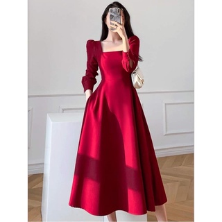 ✨BÁN SỈ✨Đầm đỏ xòe dáng dài cổ vuông chất cát trượt