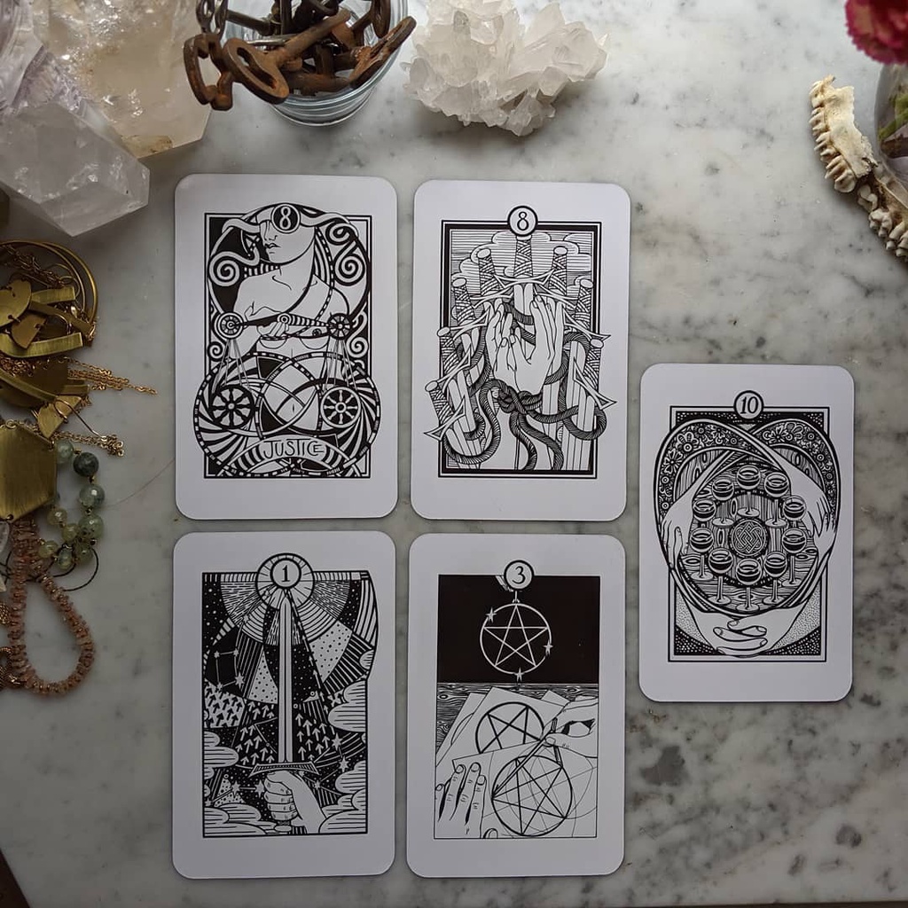 Bài Heart and Hands Tarot
