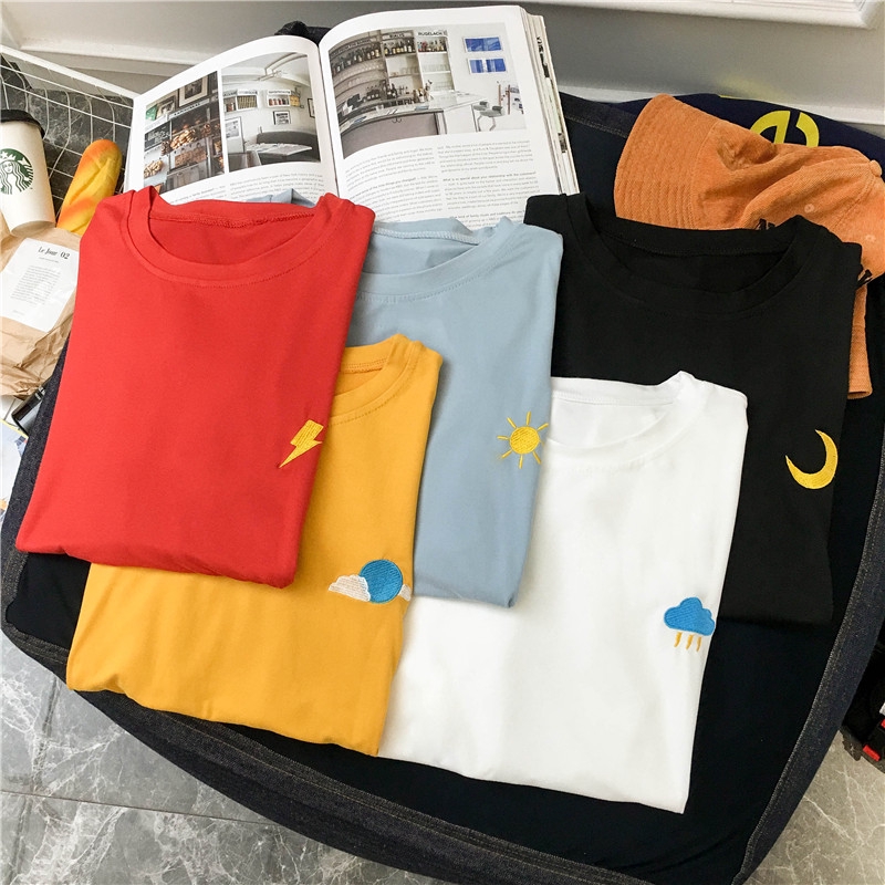 Áo Croptop sát nách hoạ tiết thêu thiết kế dáng rộng thoải mái