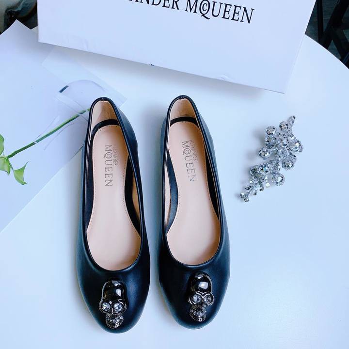 Giày búp bê bệt  MQUEEN fullbox 🏃 𝗙𝗥𝗘𝗘𝗦𝗛𝗜𝗣 🏃 sang trọng, cá tinh ( ảnh, video tự chụp) | BigBuy360 - bigbuy360.vn