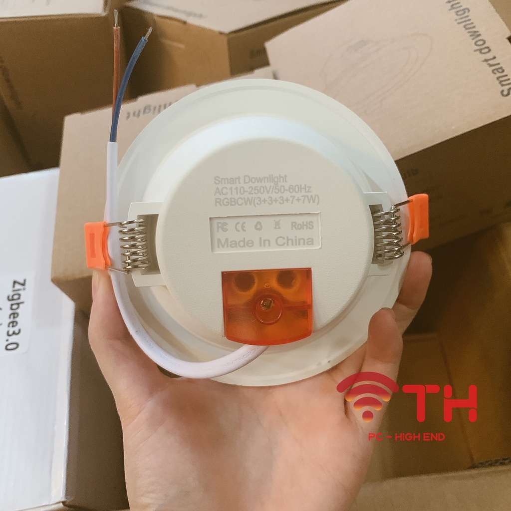 ĐÈN LED DOWNLIGHT ÂM TRẦN ĐỔI MÀU ZIGBEE 3.0; hẹn giờ tắt đèn, điều khiển từ xa