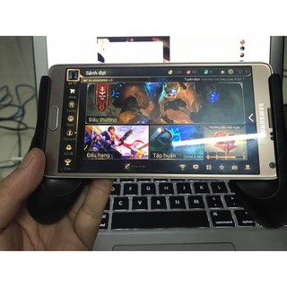 Tay chơi game mobile (game liên quân, game PUBG,...)