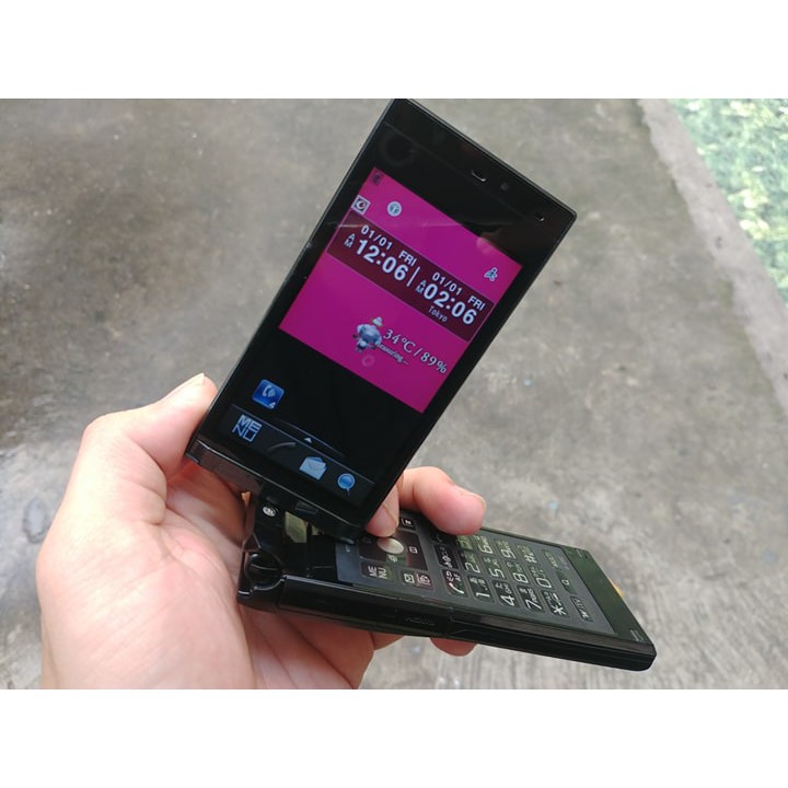 Điện thoại Fujitsu F-01C màu đen