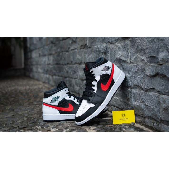 Giày Jordan 1 Mid Black Chile Red White 554724-075