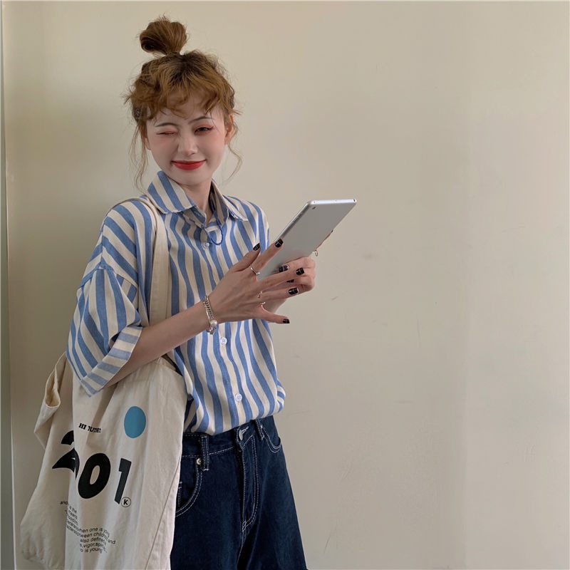 Áo Sơ Mi Tay Lửng Dáng Rộng Họa Tiết Kẻ Sọc Màu Xanh Lá Thời Trang Xuân Hè Hàn Quốc 2021