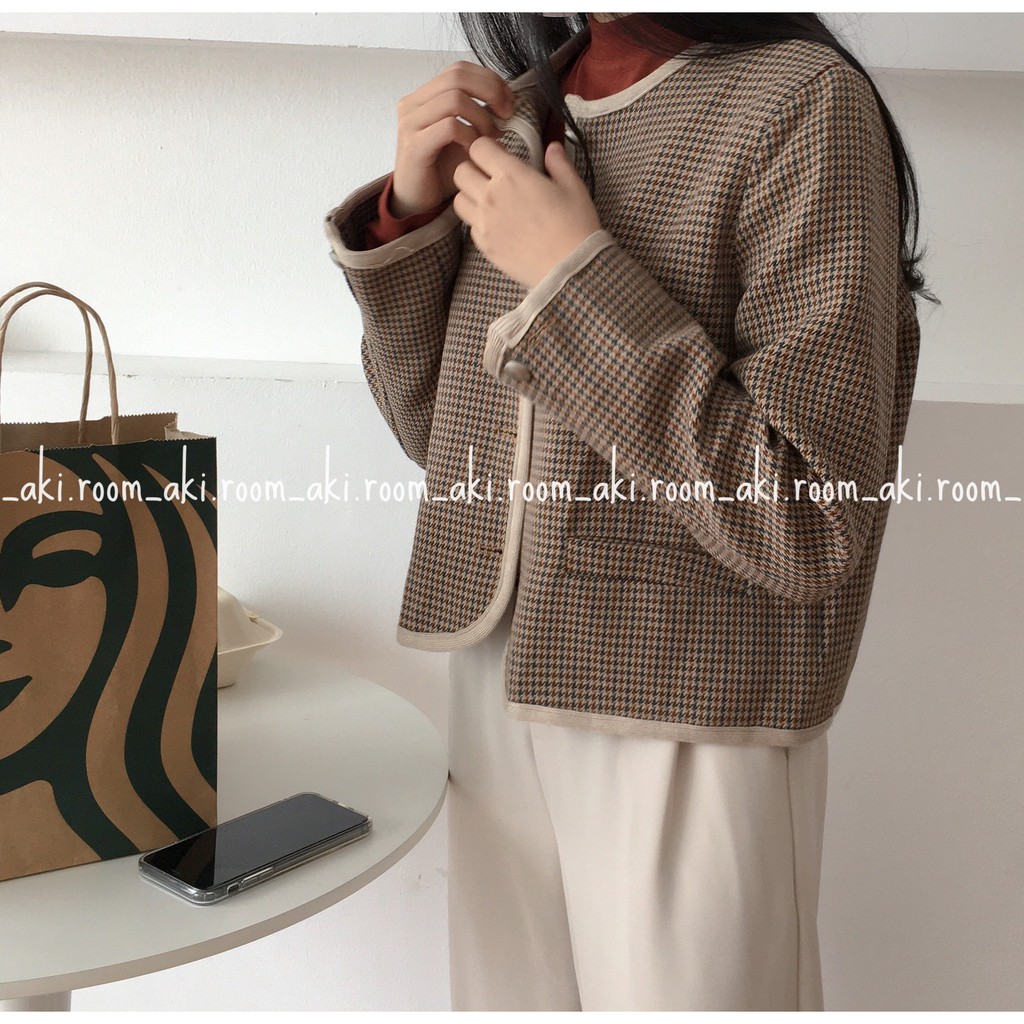 Áo khoác vest hai lớp kẻ hai màu dáng ngắn cổ tròn | BigBuy360 - bigbuy360.vn