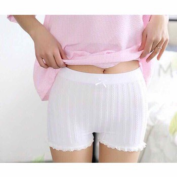 Quần đùi sọc gân co giãn 4 chiều mặc trong váy viền ren (đóng túi zip hình cỏ 4 lá)