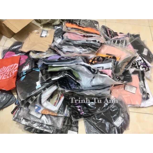 áo phông Nelly giao mẫu ngẫu nhiên | BigBuy360 - bigbuy360.vn