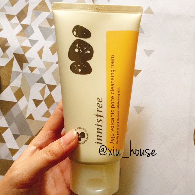 JEJU VOLCANIC PORE CLEANSING FOAM