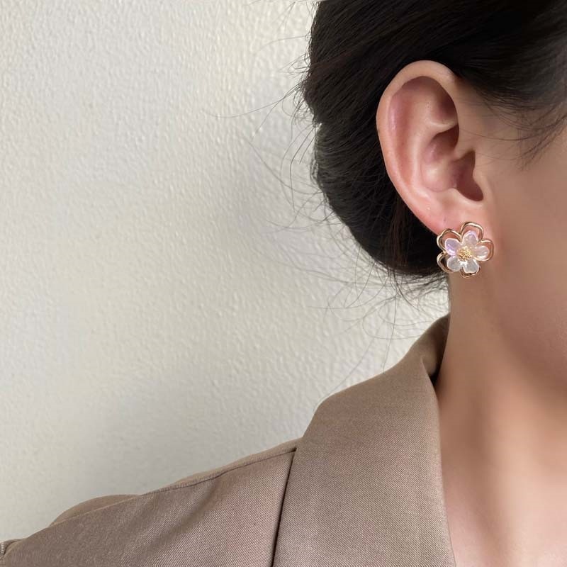Bông tai nữ Hàn Quốc hình cánh hoa mặt đá chất liệu hợp kim cao cấp bền đẹp không gỉ khuyên tai cá tính