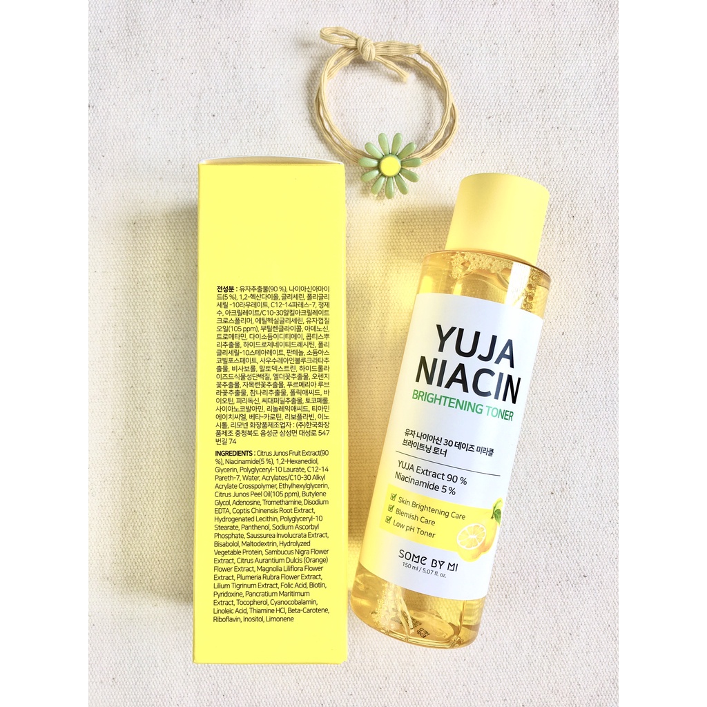 Nước Hoa Hồng Dưỡng Trắng Da Chiết Xuất Quả Thanh Yên Some By Mi Yuja Niacin 30 Days Miracle Brightening Toner 150ml