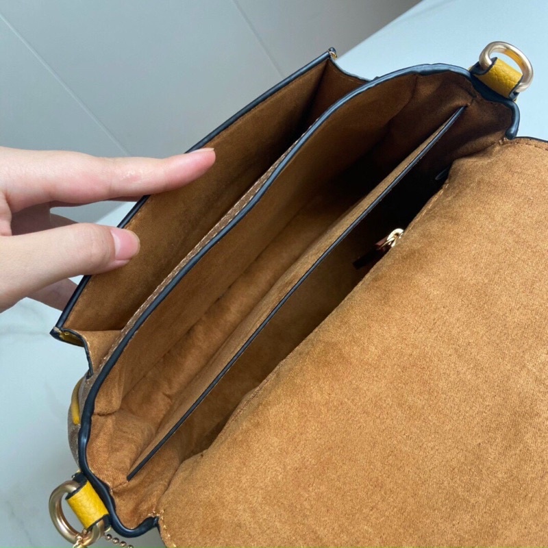 Túi Coach da thật  bao đẹp để được đồ siêu nhiều