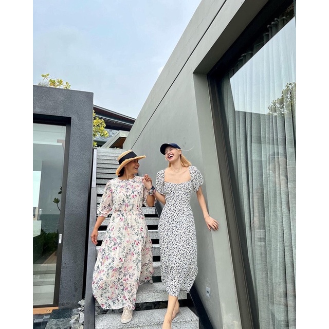 Đầm hoa nhí xanh dáng dài giống Lisa BLACKPINK