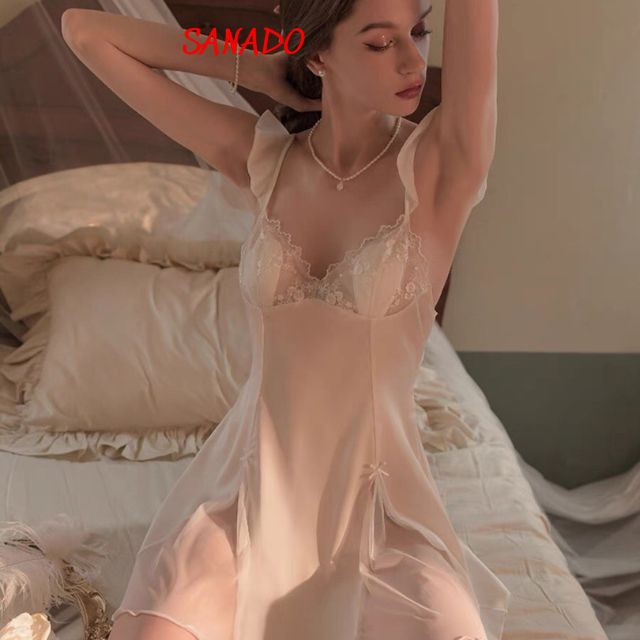 Váy ngủ 2 dây lụa cao cấp Sanado đồ ngủ nữ đẹp gợi cảm quyến rũ V20 | BigBuy360 - bigbuy360.vn
