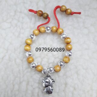 Vòng dâu tằm cho bé gái
