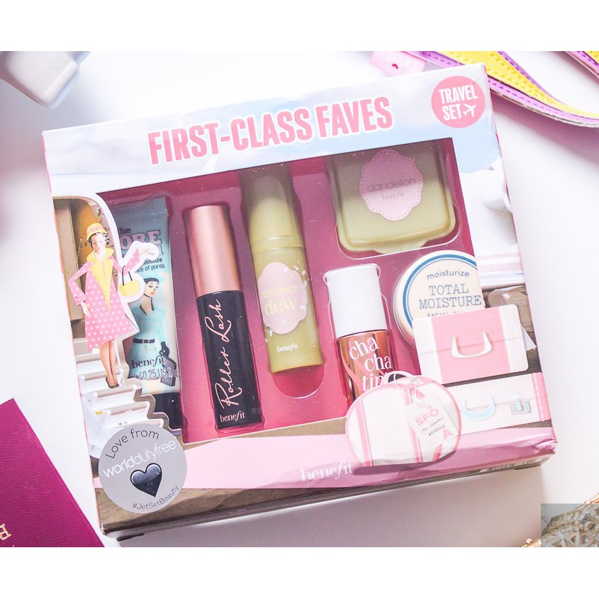 Tách set mỹ phẩm First Class Faves - Benefit | BigBuy360 - bigbuy360.vn
