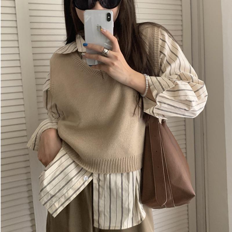 Set áo sơ mi dài tay họa tiết kẻ sọc + áo len không tay cổ chữ V thời trang nữ