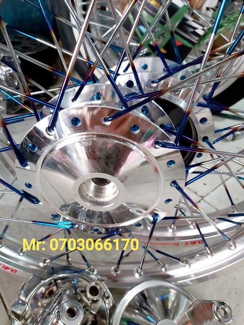 CẶP BÁNH CĂM WAVE  DREAM NIỀN NHÔM DALE ,ĐÙM MẠ CROM, CĂM TITAN ,  KÈM THEO MÁ ĐÙM