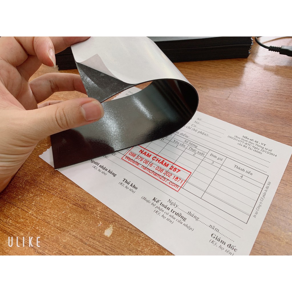 Nam châm dẻo dày 1mm làm decal ( có keo dán) kt 255x75mm