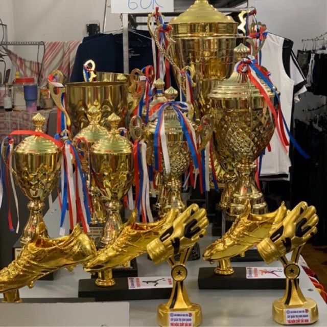 Cup Bóng Đá đủ loại, đủ Kích Cỡ
