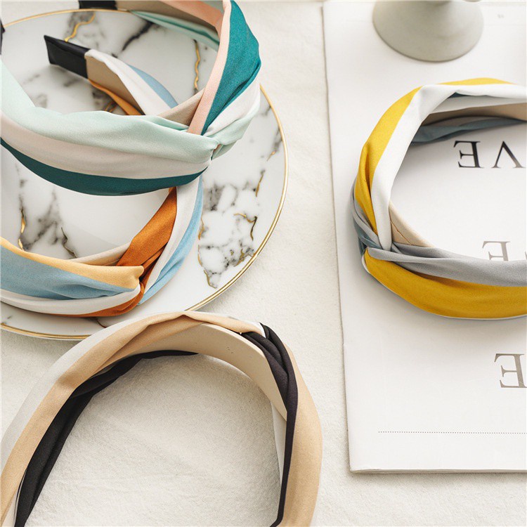 Cài tóc vải bản rộng thắt nút chéo màu sắc tương phản thời trang xuân hè sành điệu cho nữ