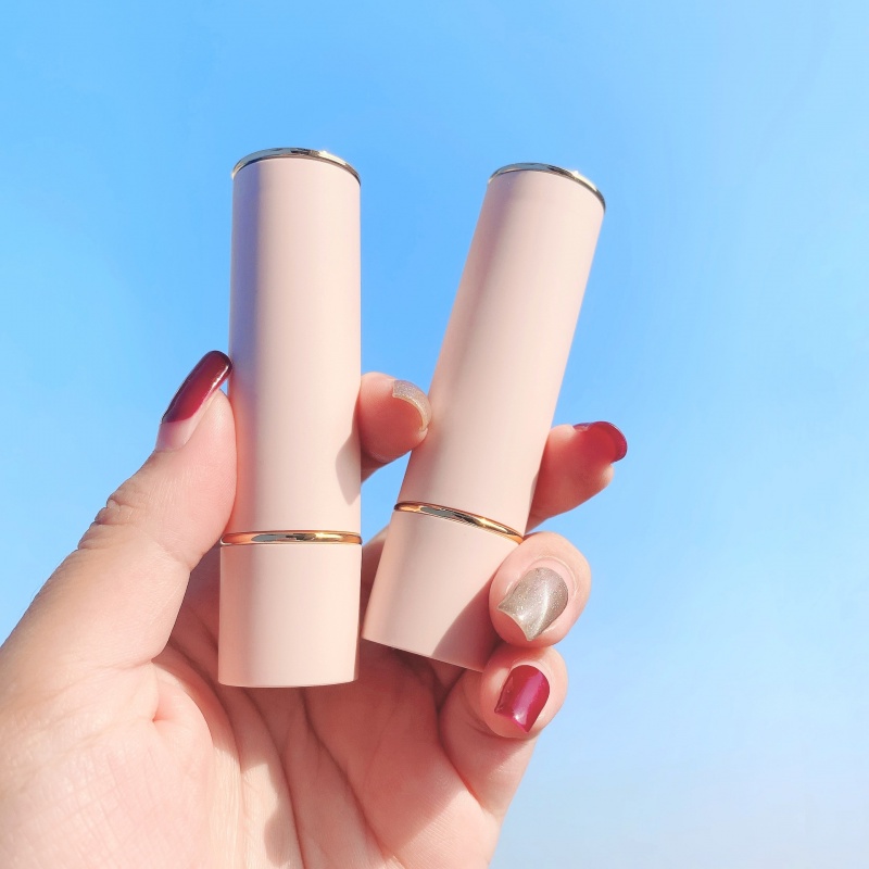 [Hàng mới về] Son môi lì chống nước không phai màu tông màu sành điệu