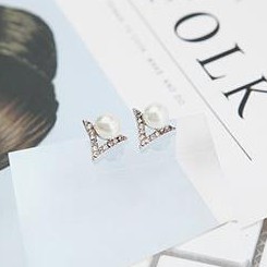 BÔNG TAI CHỮ V ĐÍNH ĐÁ HÀN QUỐC