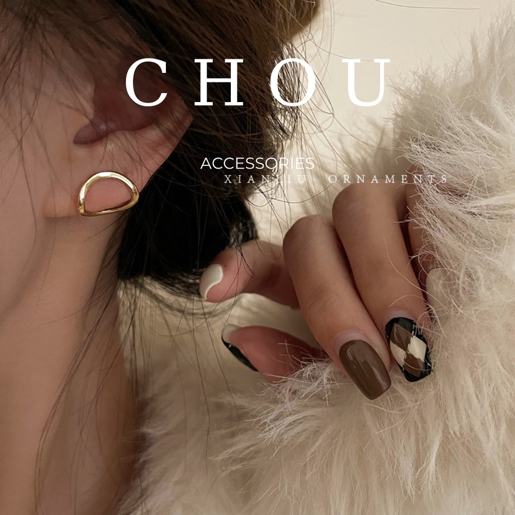 Bông Tai Hình Bán Nguyệt | CHOU ACCESSORIES |