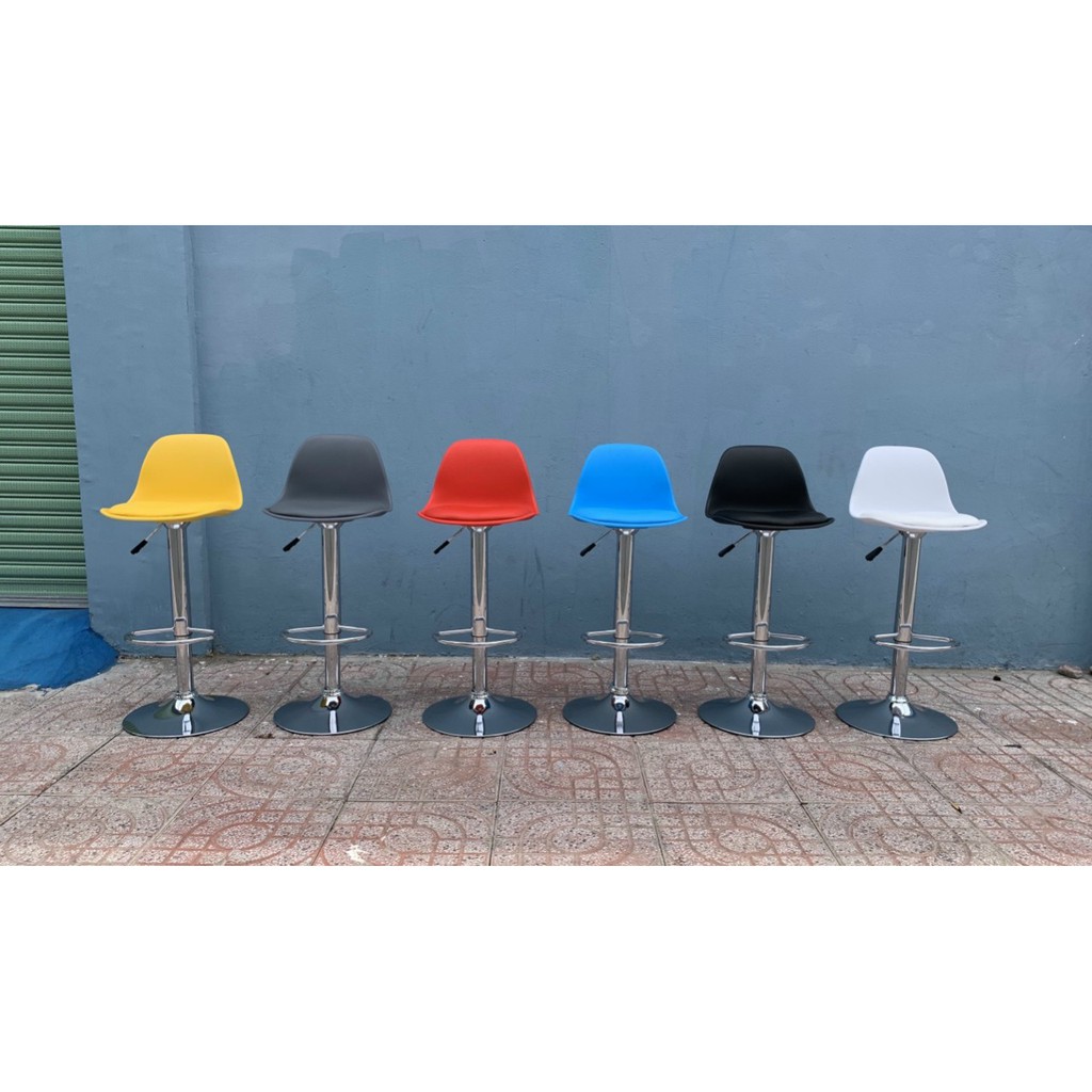 Ghế quầy bar eames lưng nhựa có nệm TM190