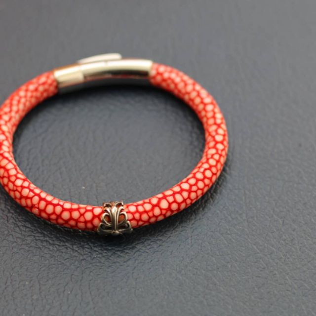 Vòng tay cá đuối