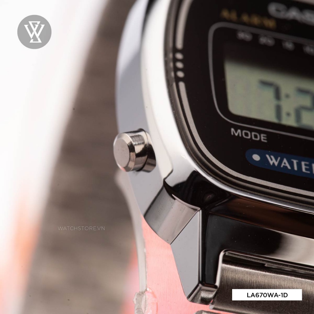 Đồng Hồ Điện Tử Nữ Casio WATCHSTORE LA670WA-1DF Thiết Kế Mặt Kính Vuông 24.6mm, Dây Kim Loại, Vỏ Nhựa Bền Bỉ