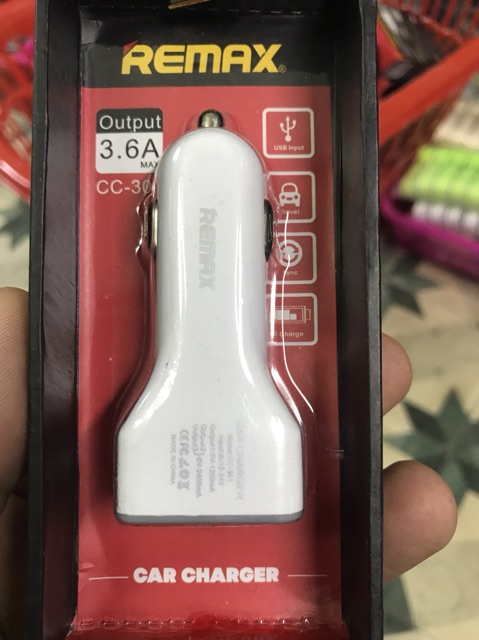 Củ sạc ôtô 3 cổng USB Max 3.6A Remax CC-301