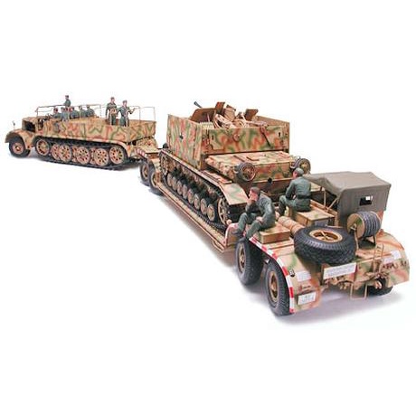 Mô hình xe quân sự Đức GERMAN 18 TON HEAVY HALF-TRACK FAMO and TANK TRANSPORTER Sd.Ah.116 TAMIYA 35246-mô hình trưng bày
