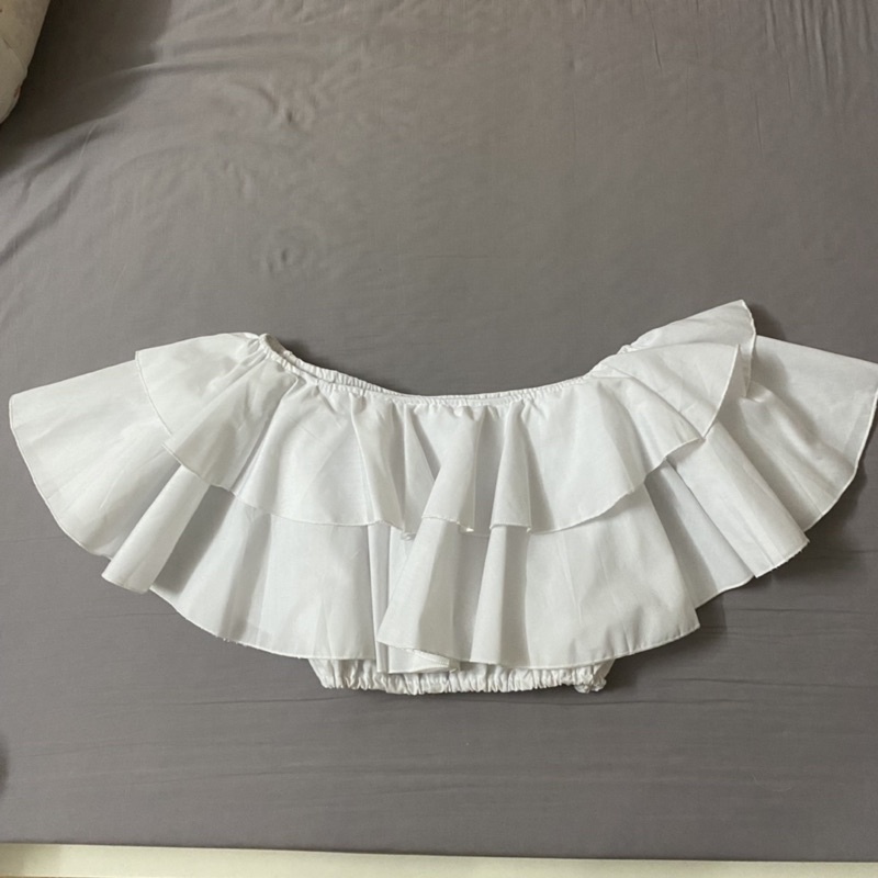 ÁO CROPTOP TRỄ VAI XOÈ