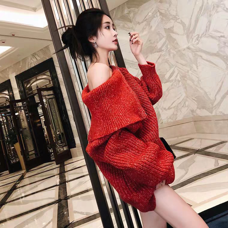 ÁO LEN ĐỎ CỔ CAO CÁCH ĐIỆU XẺ LỆCH VAI CỰC QUYẾN RŨ, SANG CHẢNH MÙA ĐÔNG