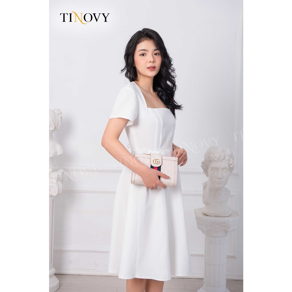 Đầm Xếp Ly Cổ Vuông TINOVY D22610