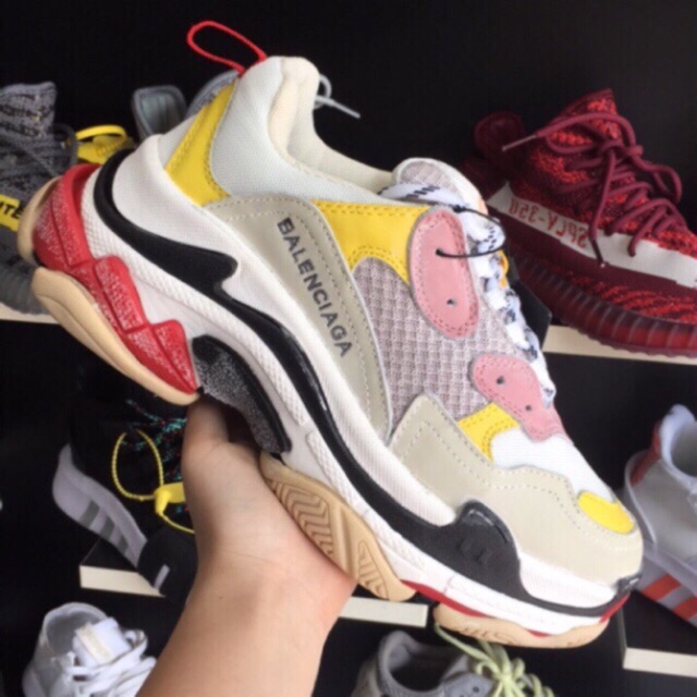 balenciaga triple s reps