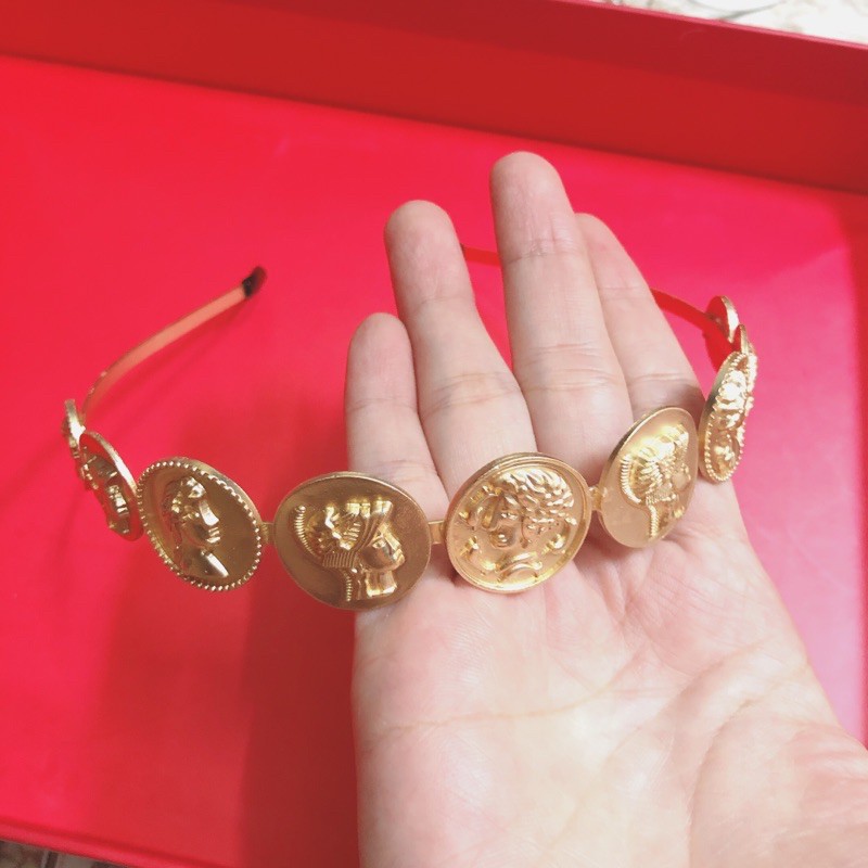 Cài tóc phong cách cổ điển - Cài tóc âu mỹ