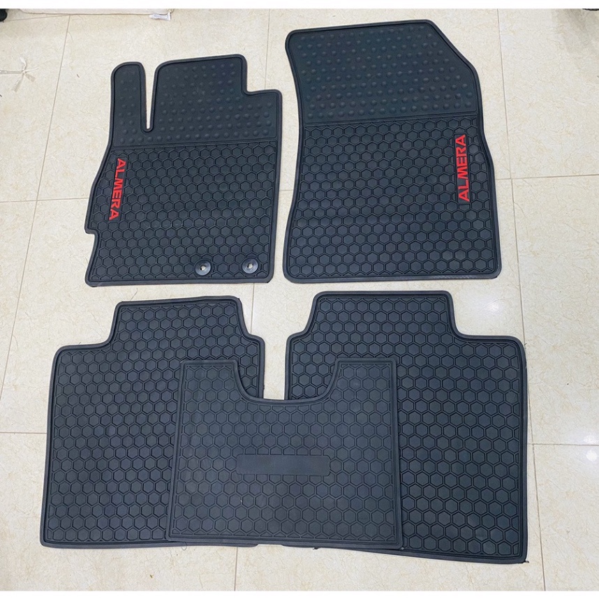 Thảm lót sàn cao su xe Nissan Almera màu đen chữ đỏ - Hàng đúc chuẩn theo xe, không mùi