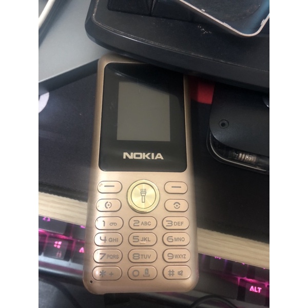 Điện thoại 4 sim 4 sóng