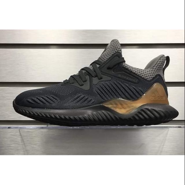 Giày Alphabounce
