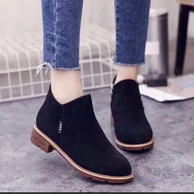 Boot da lộn - chat check size trc khi đặt
