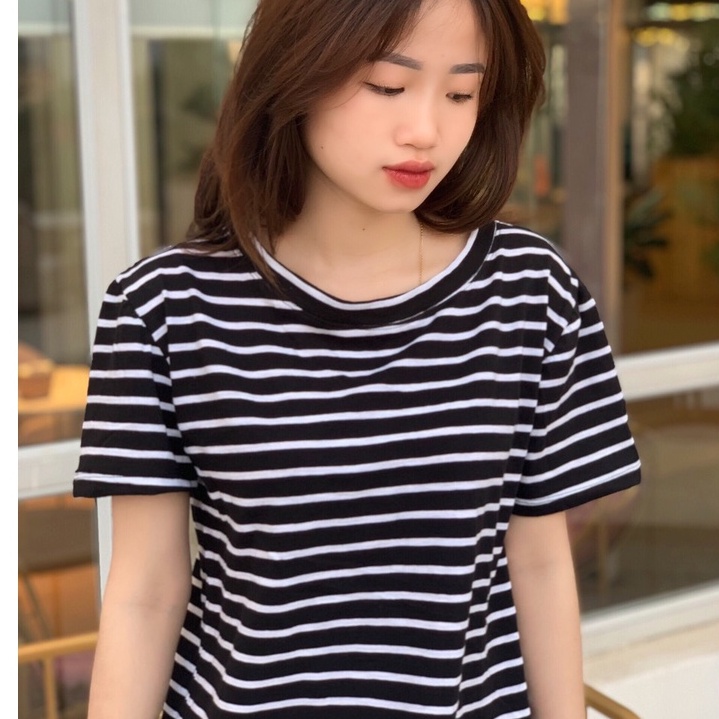 Đầm Kẻ Sọc Ngắn Tay Suông Rộng Cổ Tròn Đen Trắng Xẻ Tà Chất Cotton Thoáng Mát Váy suông kẻ Alala