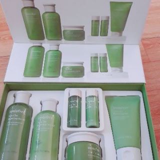 Set INNISFREE sáng da trà xanh