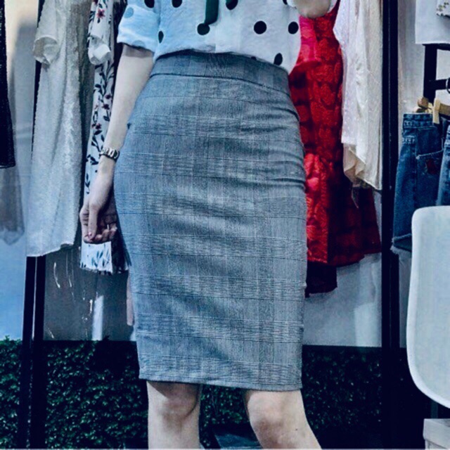 CHÂN VÁY BÚT CHÌ KẺ Ô ( ảnh thật chụp canh ) | BigBuy360 - bigbuy360.vn