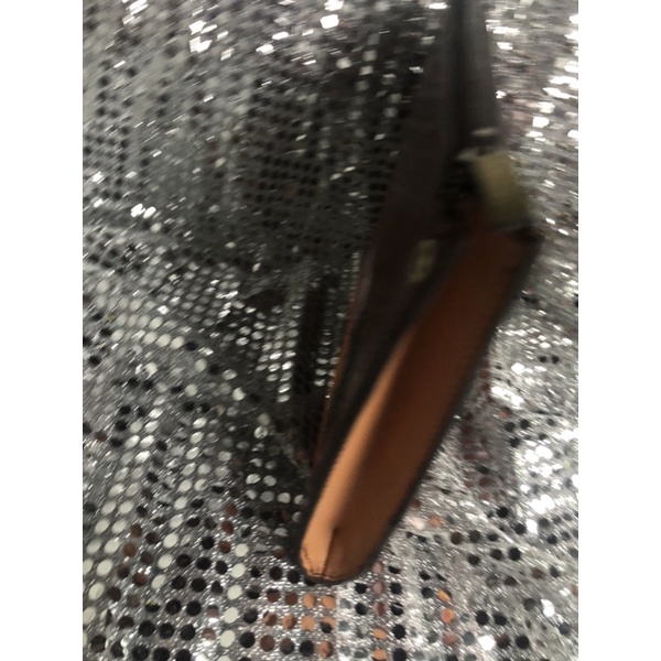 Clutch mộc khắc hàng si tuyển